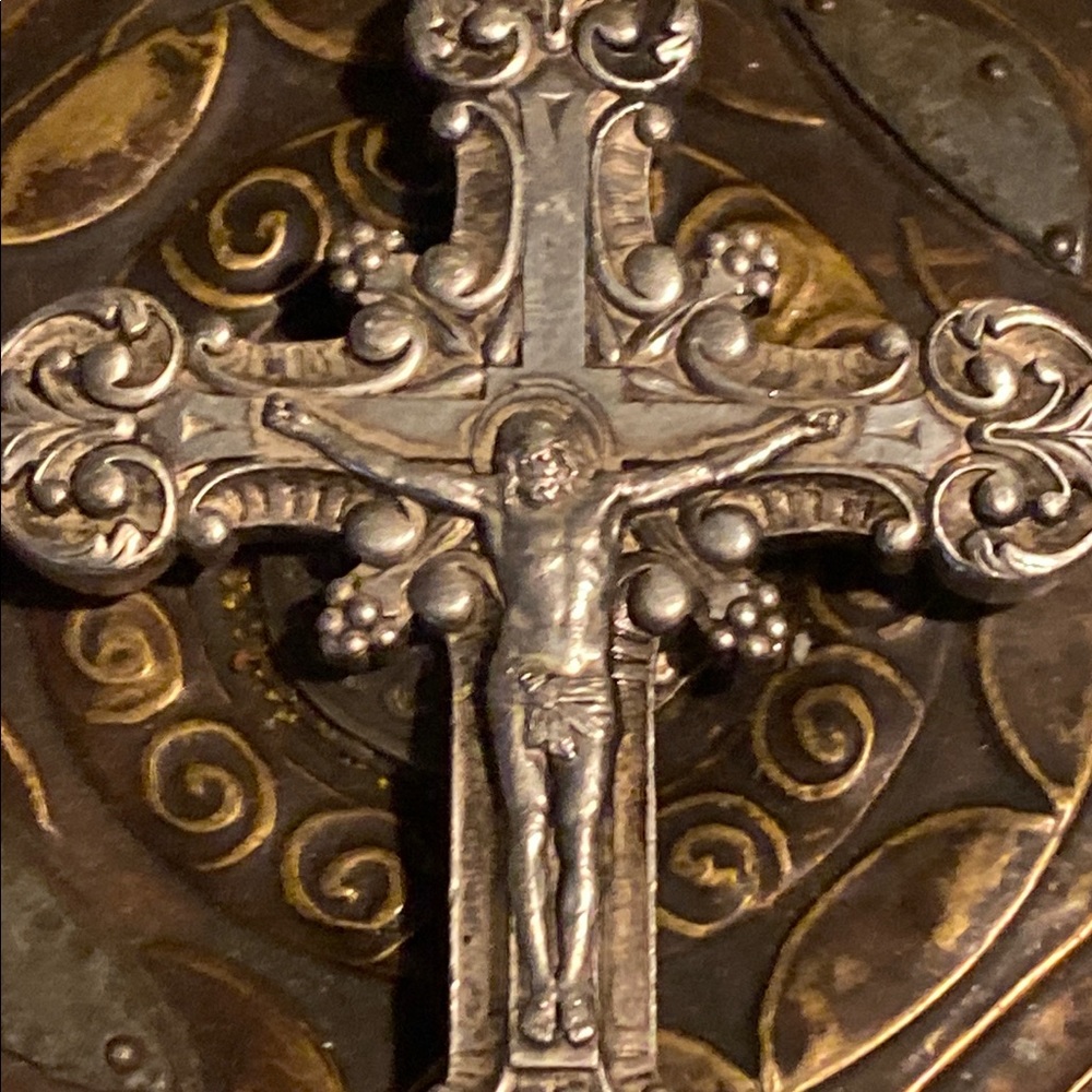 VINTAGE CRUCIFIX CHRIST HOLY CROSS HALLMARKED !!